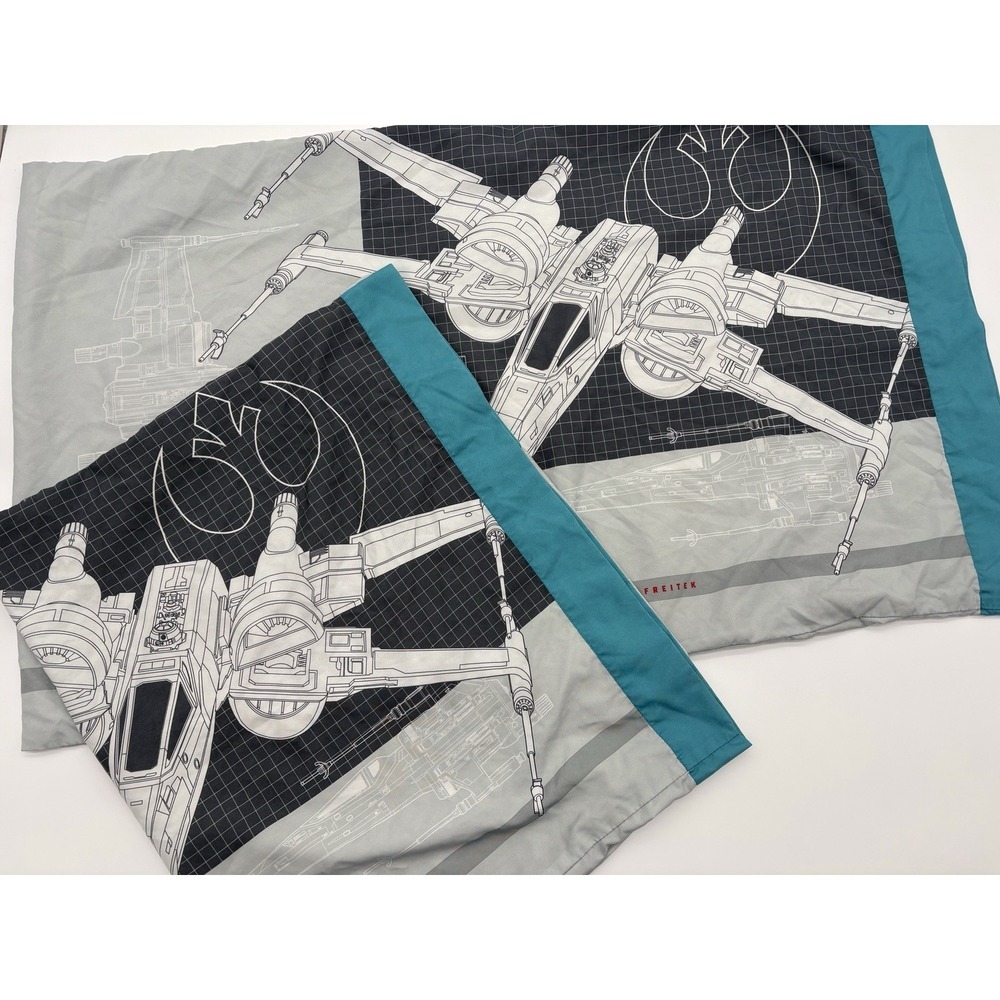 Kids Star‎ Wars Millennium Falcon 2 Standard Pillowcases Vintage 2017